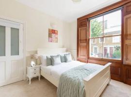 Hotel fotoğraf: Charming 3BD Flat - 5 Minutes to Victoria Park