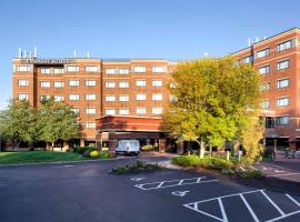 Фотография гостиницы: Embassy Suites by Hilton Portland Maine
