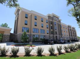 Hampton Inn & Suites Dallas Market Center, hotel en Dallas
