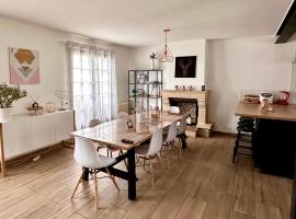 Фотографія готелю: Family Oasis with 3 bedrooms near Paris