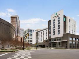 酒店照片: Embassy Suites by Hilton Charlotte Uptown