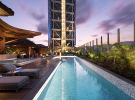 A picture of the hotel: Hilton Port Moresby Hotel & Residences