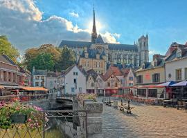 酒店照片: un Nid en Ville -Amiens Centre ville avec Parking