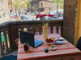 Daisy Hostel & Tour, hotel em Yerevan