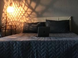 होटल की एक तस्वीर: Cozy Room in Istanbul's Central Uskudar