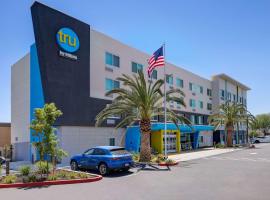 A picture of the hotel: Tru By Hilton Lathrop