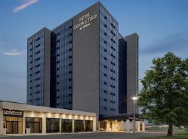 Foto di Hotel: Doubletree By Hilton Pointe Claire Montreal Airport West