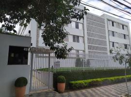 Fotos de Hotel: Apto 2Q com Escritório Batel