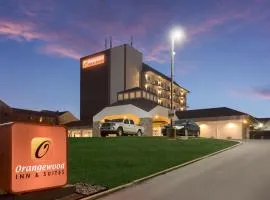 Orangewood Inn & Suites Kansas City Airport, hotel u gradu 'Kansas City'