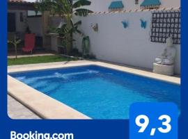 酒店照片: Rojas & Mar Chalet con piscina salina