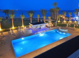 아이아 나파에 위치한 호텔 Okeanos Beach Boutique Hotel