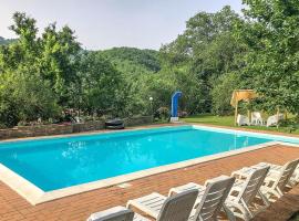 Hotel Foto: 3 Bedroom Cozy Home In Arezzo