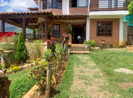 รูปภาพของโรงแรม: Raíces Casa Campestre