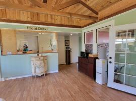 Kohala Village INN, hotel in Hawi