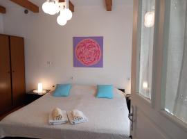 Foto di Hotel: Cozy room in nature, perfect for relax