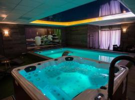 Hình ảnh khách sạn: COCOONING SPA - Gîte avec piscine, jacuzzi, sauna