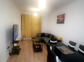 A picture of the hotel: Modern City Centre Executive Flat