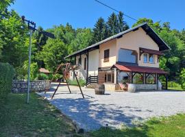 होटल की एक तस्वीर: Vineyard cottage Apartment Pr Koprčevih