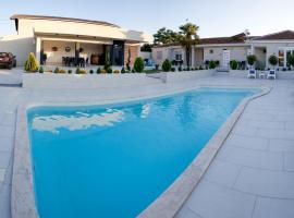 Hotel Photo: Reshkov Pool Apartments