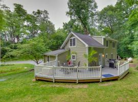 Foto do Hotel: Charming Manheim Cottage with On-Site Animal Viewing