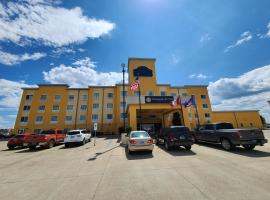 Highland Suites Minot, hotel in Minot