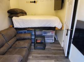 Hotel Photo: 1 Bedroom Mini Apartment in Otay Ranch