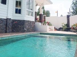 Hotel Photo: Zaia Country House Tagaytay Wedding Prep with Pool