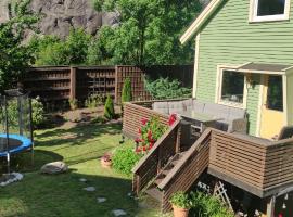 Hotel foto: Cozy house with a garden, Child-friendly