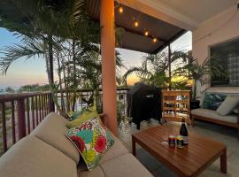 호텔 사진: Brushstrokes Hideaway, a Delightful, Modern Tropical Haven in Darwin City