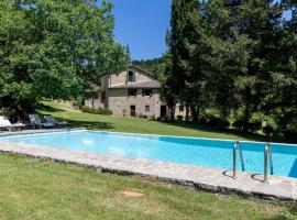 A picture of the hotel: MULINO NEL CHIANTI 10, Emma Villas