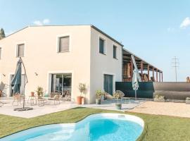 מלון צילום: Villa en pleine campagne