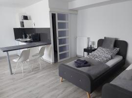 Фотографія готелю: Belvárosi apartmanház 2