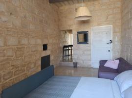 होटल की एक तस्वीर: Beautiful 1-Bed Apartment in Hal Qormi