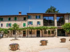 Foto di Hotel: Agriturismo Locanda Case Vecie