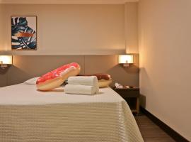 Sandri City Hotel, hotel v destinaci Balneário Camboriú