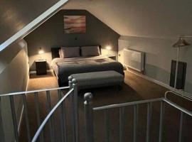 Hotel Photo: Superb Three Bed Garnant Duplex!