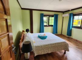 Hotel kuvat: Lianita's Cottage (Selfcatering)