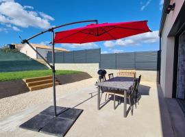 Gîte la Couzinette 3km du parc Puy du Fou, hotel v destinaci Les Épesses