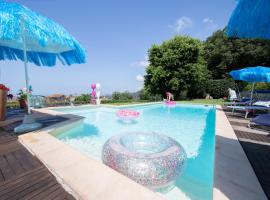 Foto di Hotel: Marco's Villa - Apartment with Private Pool