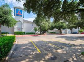 Studio 6 Extended Stay - Austin, TX - Midtown, hotel in Austin