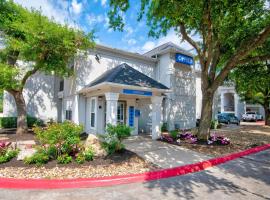 Studio 6-Austin, TX - Midtown, hotel in Austin