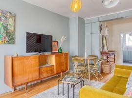 Hotel Photo: 24H SELF CHECK In, LARGE APARTMENT WITH 2 BEDROOMS, CLOSE TO BOIS COLOMBES STATION