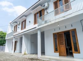 A picture of the hotel: Azalia Homestay