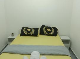 Foto di Hotel: רימון יחידות אירוח Vacation units RIMON