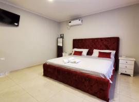 Фотография гостиницы: Habitaciones AlojaT MIMOS diagonal al hotel oro verde