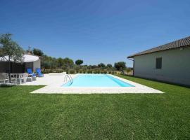 Фотографія готелю: Accogliente villa con piscina