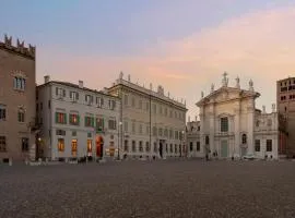 Cà Uberti Palace Hotel, MantegnaHotels