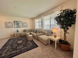 ホテル写真: Brand-New, Beautiful & Stylish Home in Sacramento!