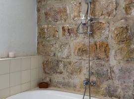 Hotel Photo: Charming Jerusalem Home