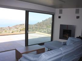 صور الفندق: 260sqm villa in Loutraki with a sea view